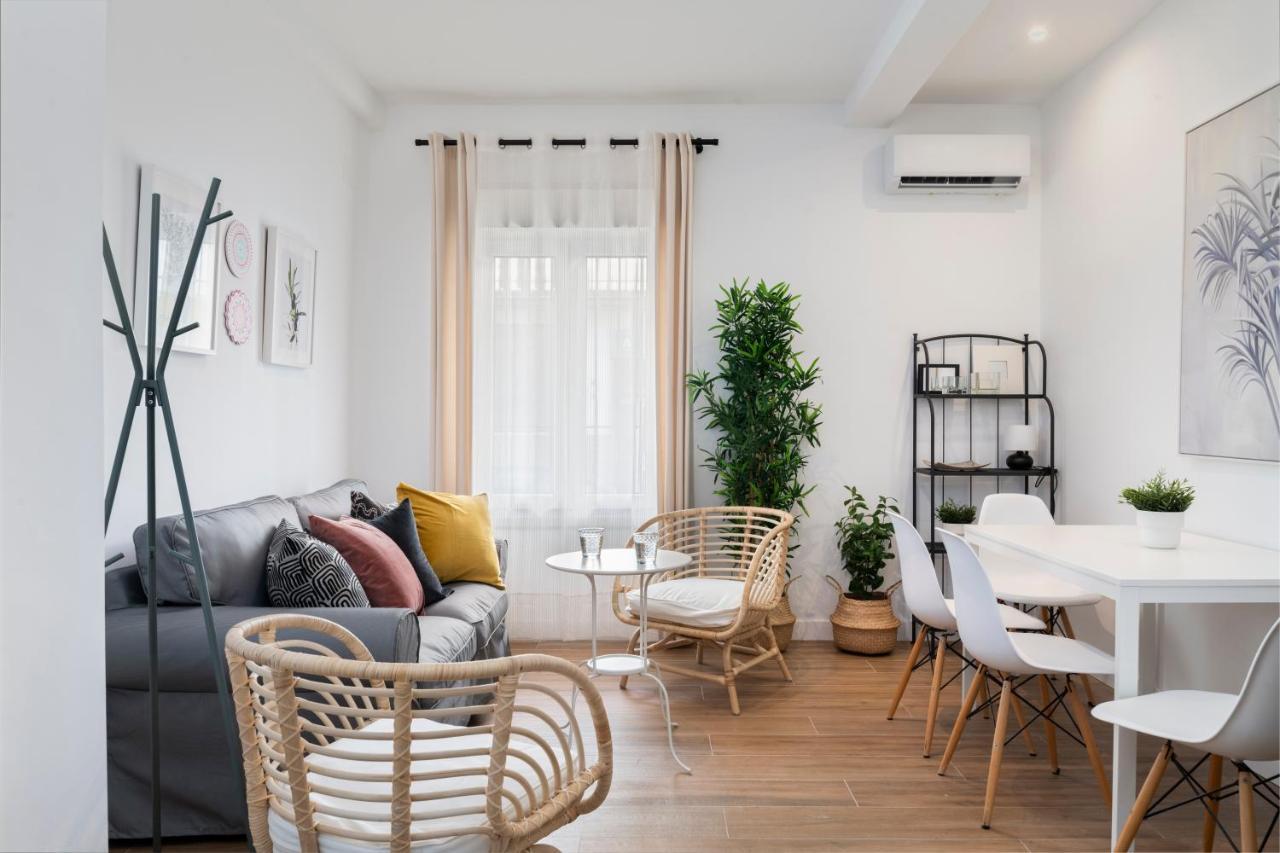 Mino Suite Apartment Sevilla Eksteriør billede